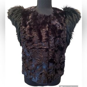 Neiman Marcus Skaist Taylor Woman’s Faux Fur Vest Size Large